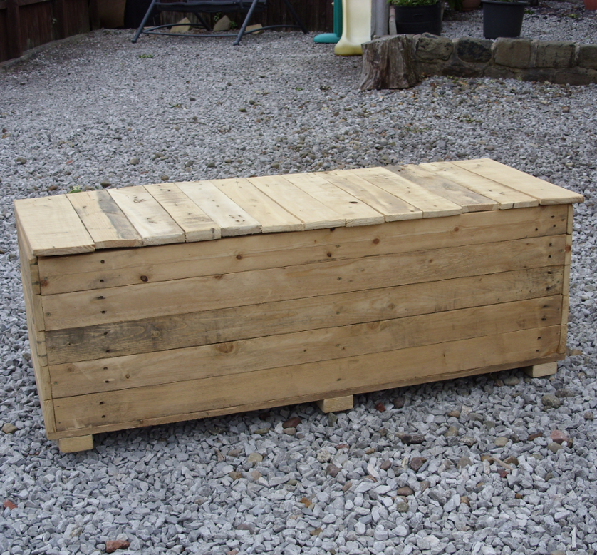 Pallet storage cheap